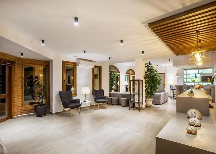 帕拉狄昂酒店 4*